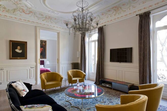 Cadeiras amarelas BRABBU (marca portuguesa parceira da Koket)