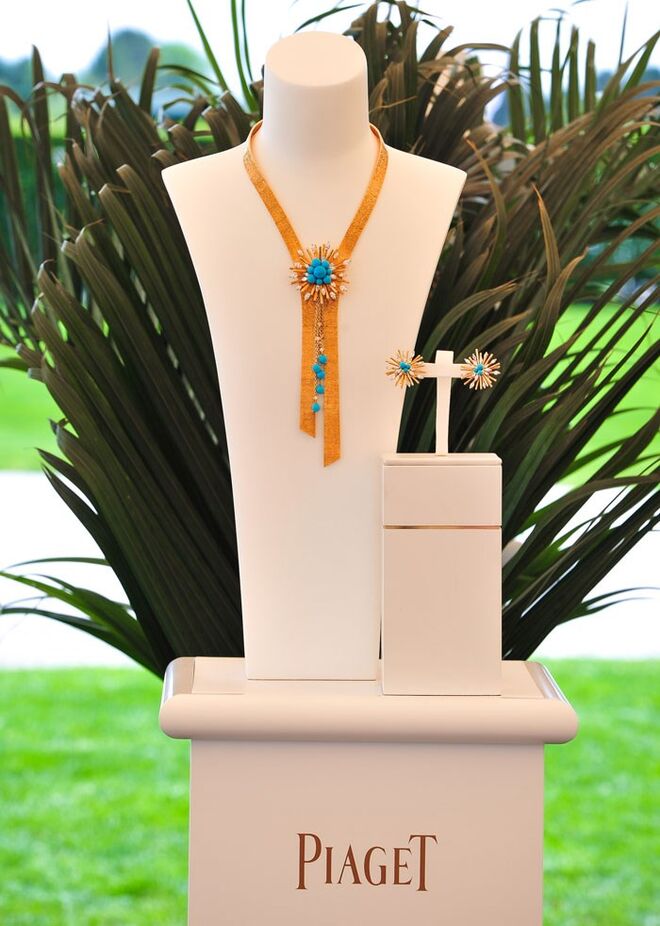 Extremely Piaget High Jewelry Necklace and Earrings