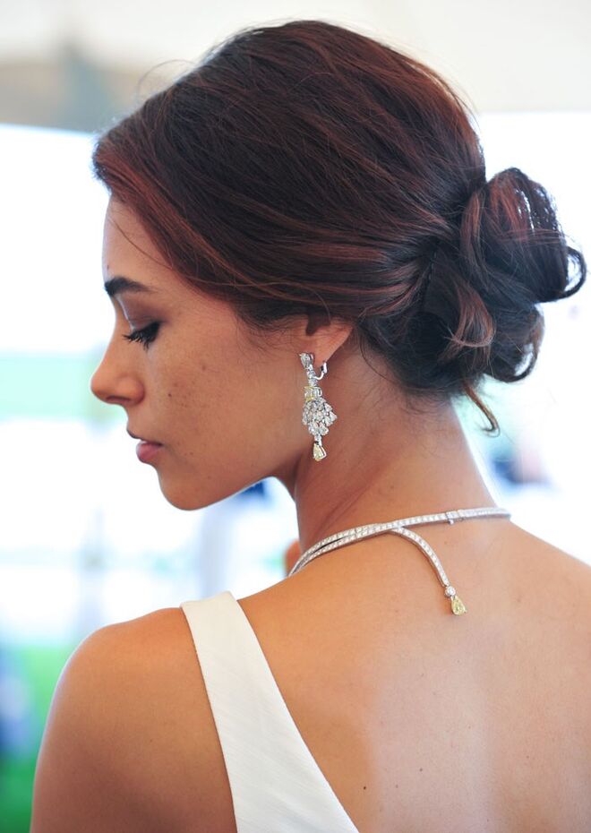 Modelo com jóia da coleção Extremely Piaget