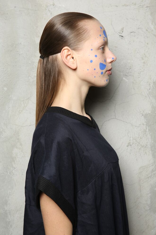 Looks de Vasco Freitas para Hibu "Sleek and Tight"