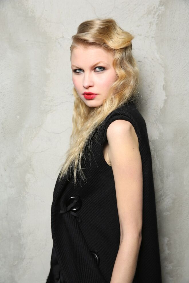 Looks de Helena Vaz Pereira para Alves e Gonçalves "Classy Waves"