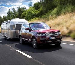 Land Rover com atrelado transparente!