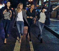Levi's 700, os novos jeans para mulher