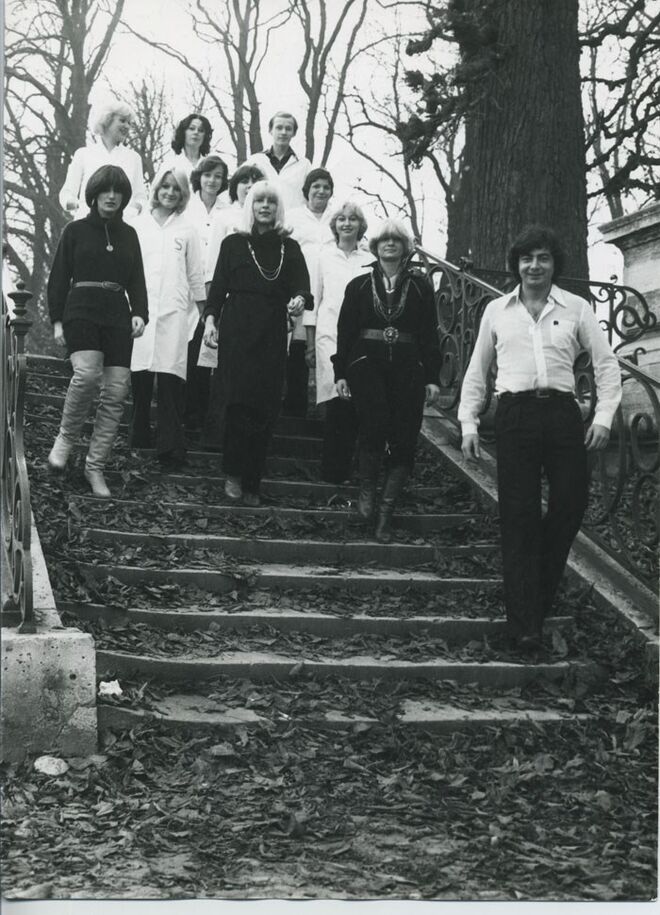 Com a mulher Natacha no seu primeiro salão