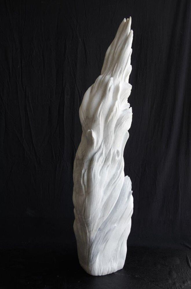 Chama ao vento, 2015, (134x28x24cm)