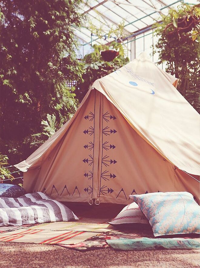 Tenda pintada, €1,254.97, Freepeople