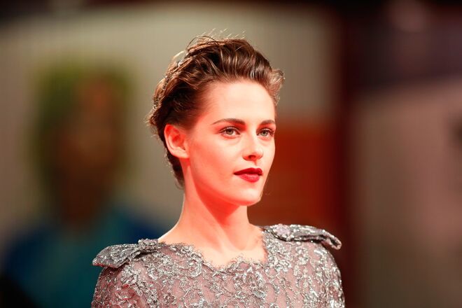 10º Kristen Stewart, 25 anos, pouco mais de 10 milhões de euros (Filmes: The Clouds of Sils Maria,  American Ultra, Still Alice e Billy Lynn's Long Halftime Walk | Campanhas Publicitárias: Chanel)