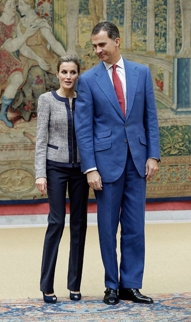 Calças de Felipe Varela e blazer Hugo Boss