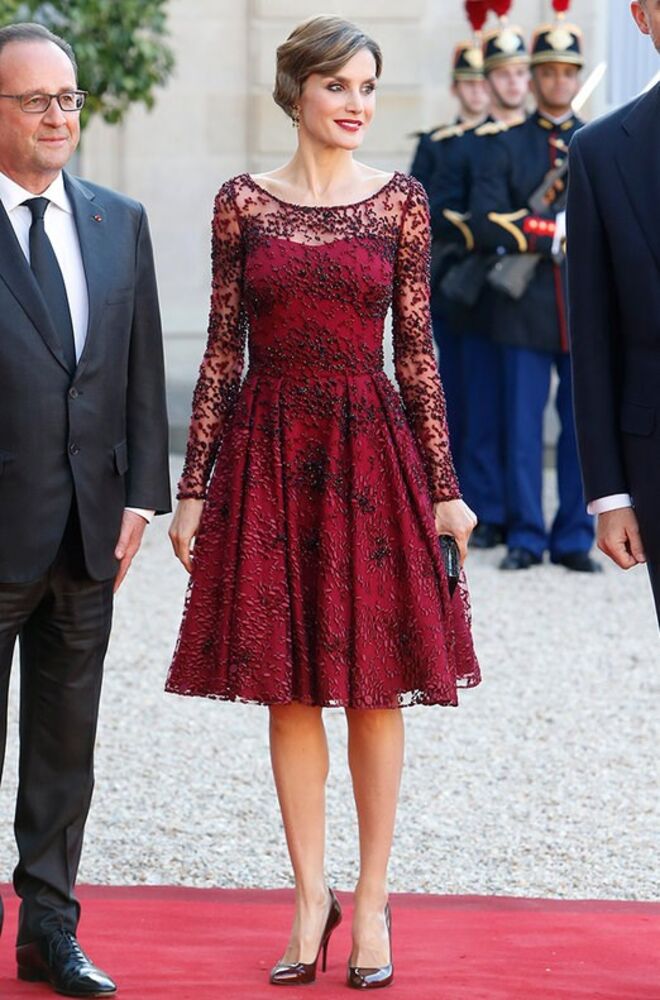 Vestido bordado de manga larga com apliques e transparências, de Felipe Varela