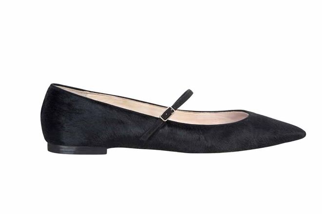 50 | Weekend mode | Sabrinas em pelo, €250, Carolina Herrera