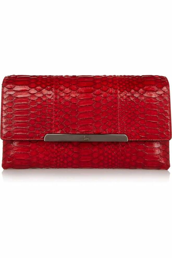 40 | La Parisienne | Clutch em pele, €1595, Christian Louboutin