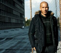 Zidane para a Mango