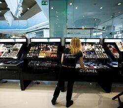  Perfumarias Douglas abre no CascaiShopping
