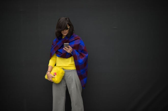 O acessório que valoriza o look? Uma écharpe XXL.