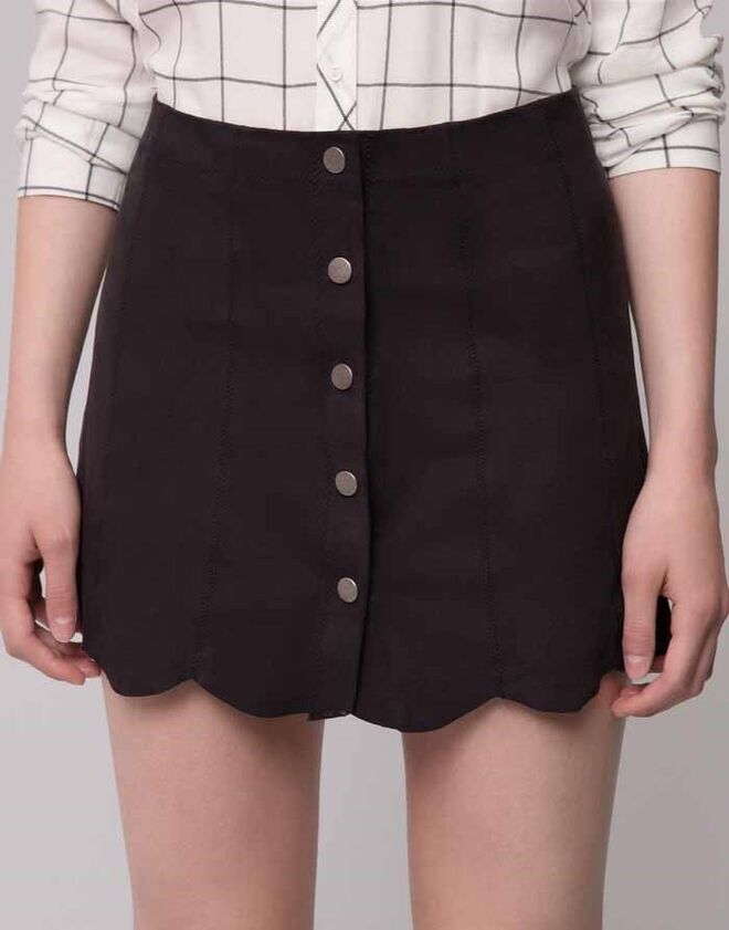 3 | SAIAS DE CAMURÇA | Pull&Bear, 19,99€ 