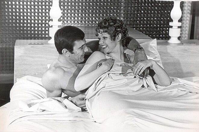 Angela Scoular - On Her Mejesty's Secret Service (1967)