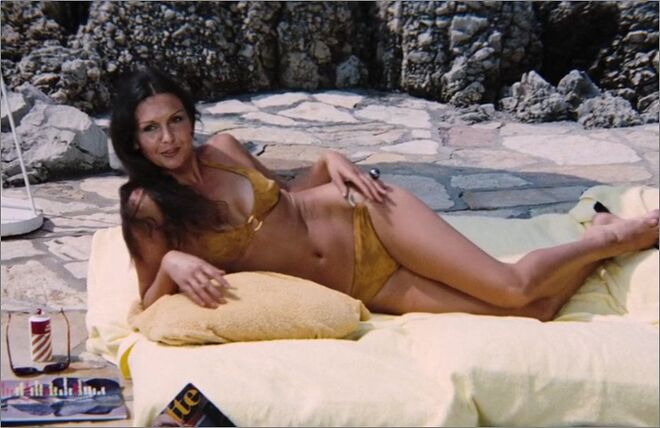 Denise Perrier - Diamonds Are Forever (1971)