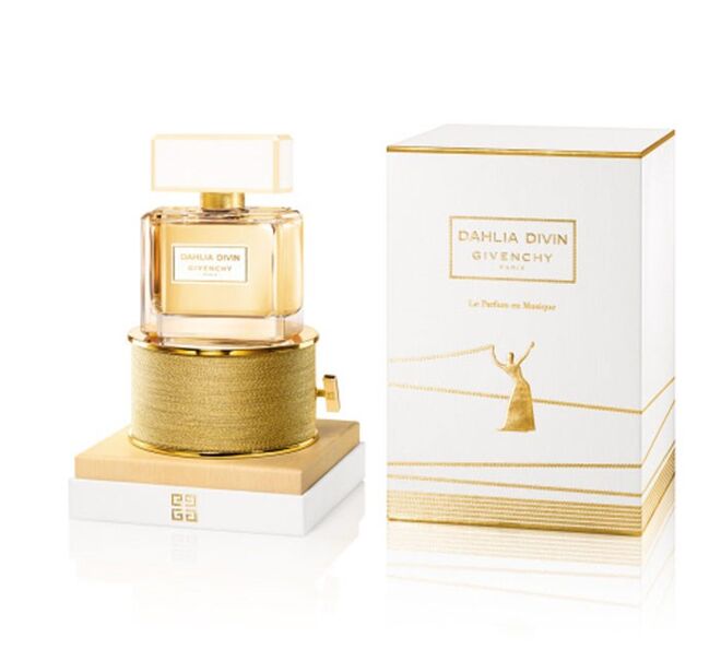 Nova fragrância Givenchy Dahlia Divin Eau de Toilette. Givenchy lança uma edição especial de coleção de Dahlia Divin EDP, reinterpretando a fragrância numa estreita ligação à música, e à sua musa Alicia Keys.