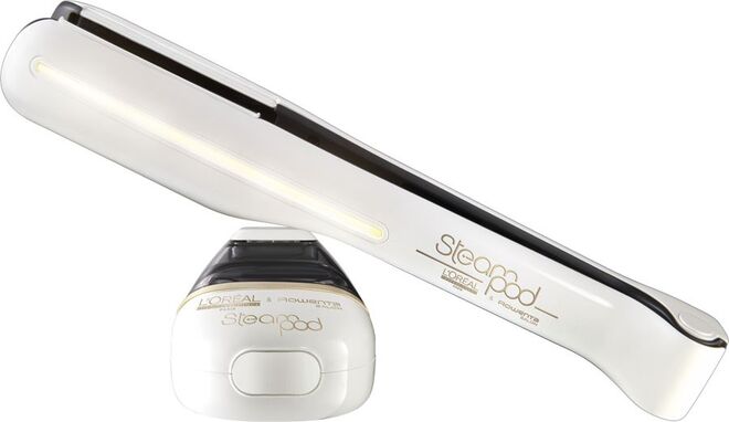 L’Oréal Professionnel apresenta a nova geração de STEAMPOD. O serviço de alisamento profissional associa o poder de alisamento de uma placa de alisamento a vapor da Rowenta Salon, a um sistema de reparação com Pro-Queratina. 