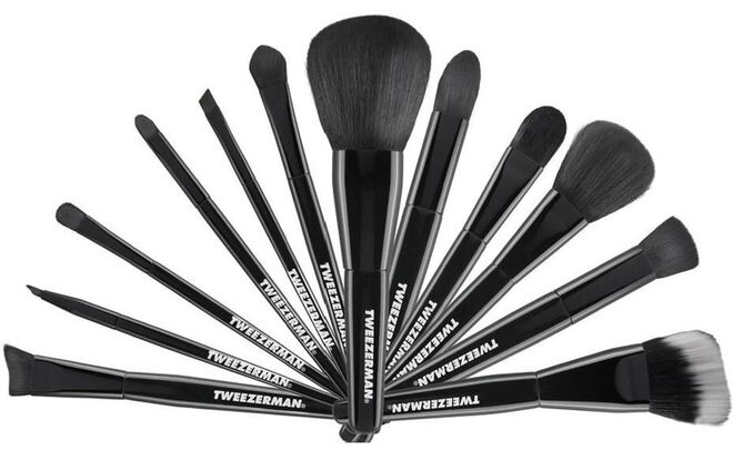  Linha brush iQ de Tweezerman é pensada para quem exige qualidade profissional e instrumentos de elevada precisão. Composta por pincéis de tecnologia patenteada que oferecem uma maquilhagem perfeita. Fabricada por DuPont com fibras Natrafil® e testada por maquilhadores profissionais para uma precisão inigualável.