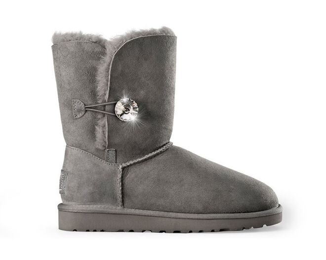 UGG, 229.90€