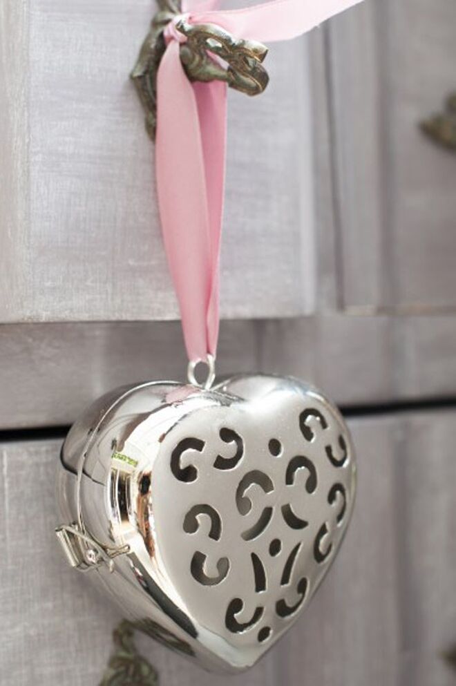 AUTOUR DU PARFUM na LOJA DAS MEIAS