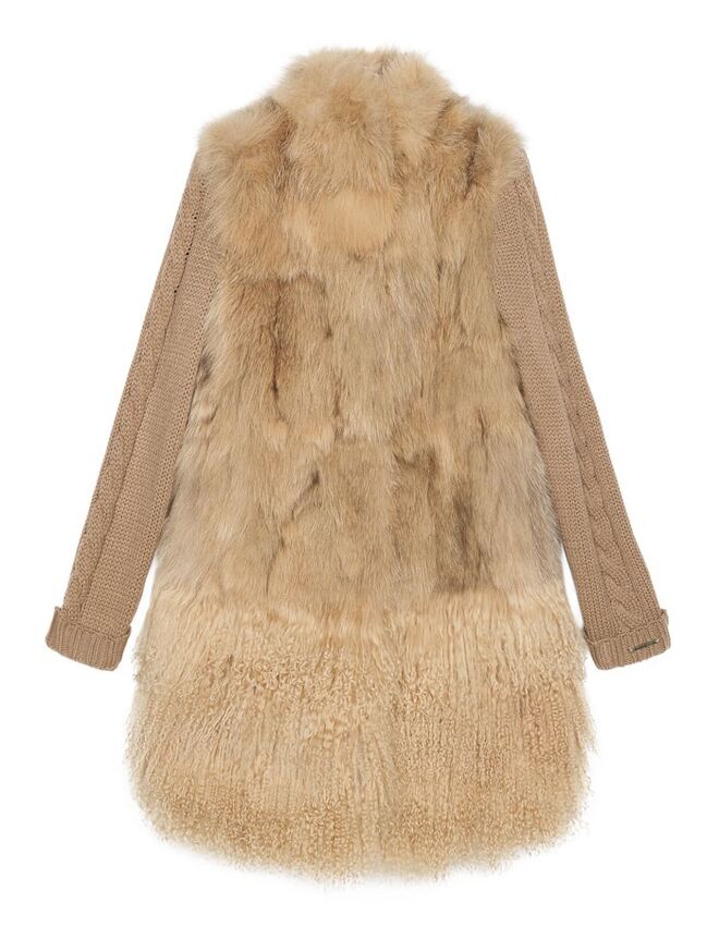 Casaco Twin-Set (preço sob consulta)