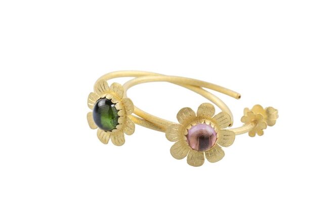 Flores ao Vento em ouro e turmalinas, pvp aproximado, €690, Rosarinho Cruz