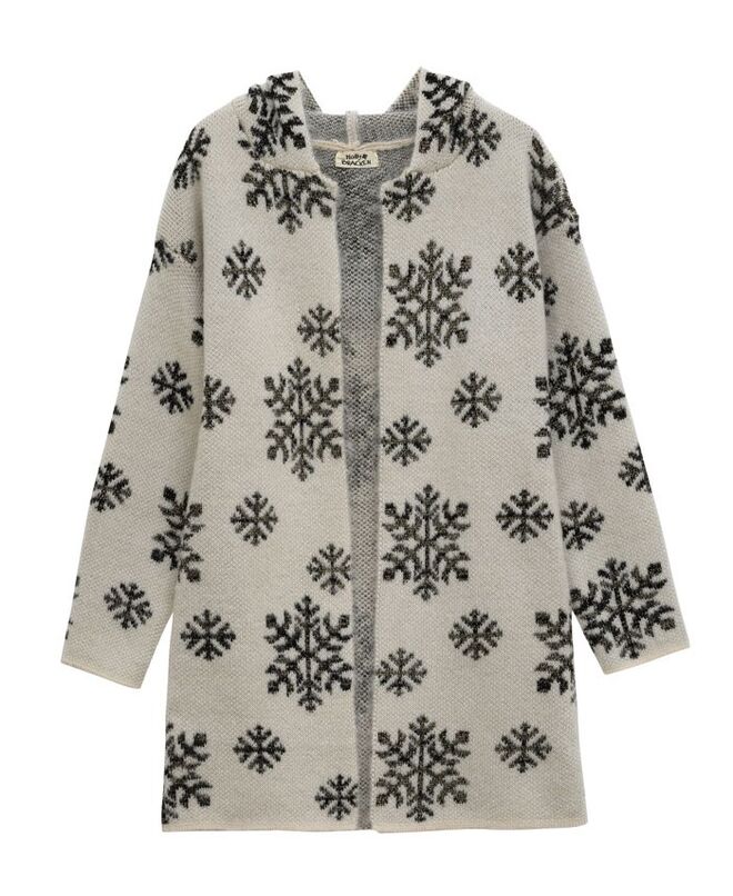 Molly Bracken, €72.55