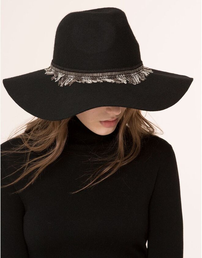 Pull & Bear, €22,99