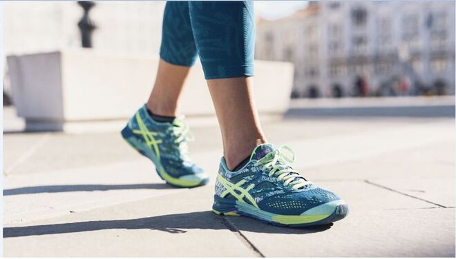 Asics GEL-NOOSA TRI 10, €140