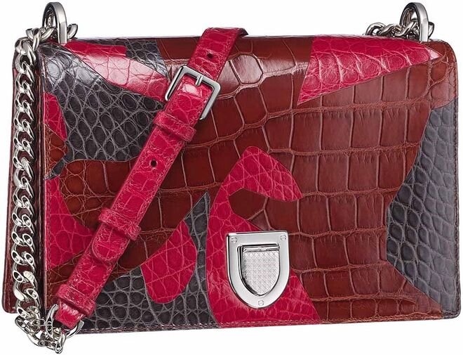 CINQUENTAS | Carteira em pele, Dior (preço sob consulta)