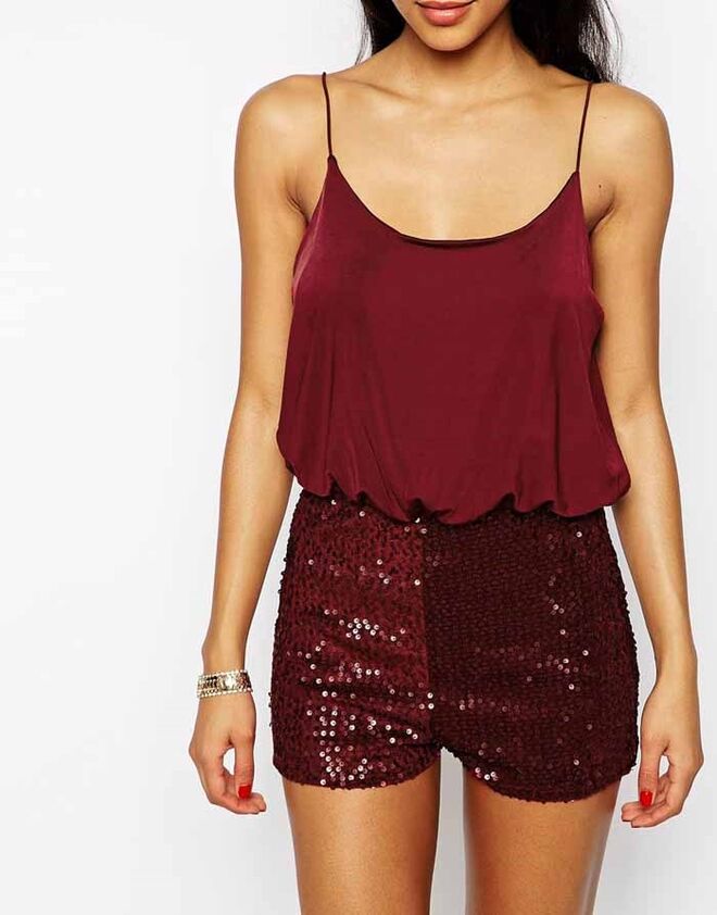 VESTIDOS&MACACÕES | Asos, 41,99€, em www.asos.com 