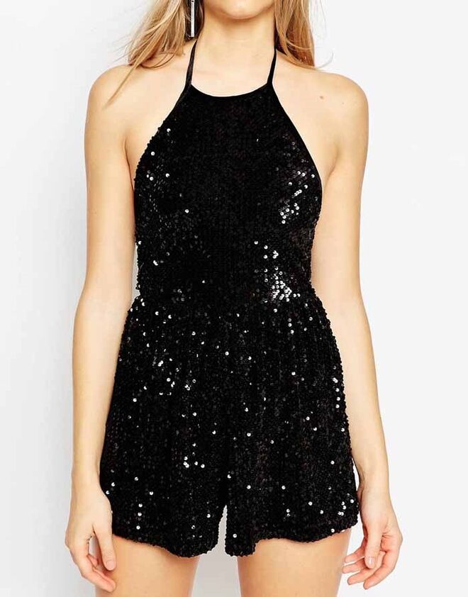 VESTIDOS&MACACÕES | Asos, 51,99€, em www.asos.com 