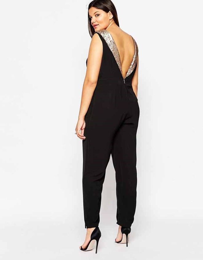 VESTIDOS&MACACÕES | Asos, 88,99€, em www.asos.com  