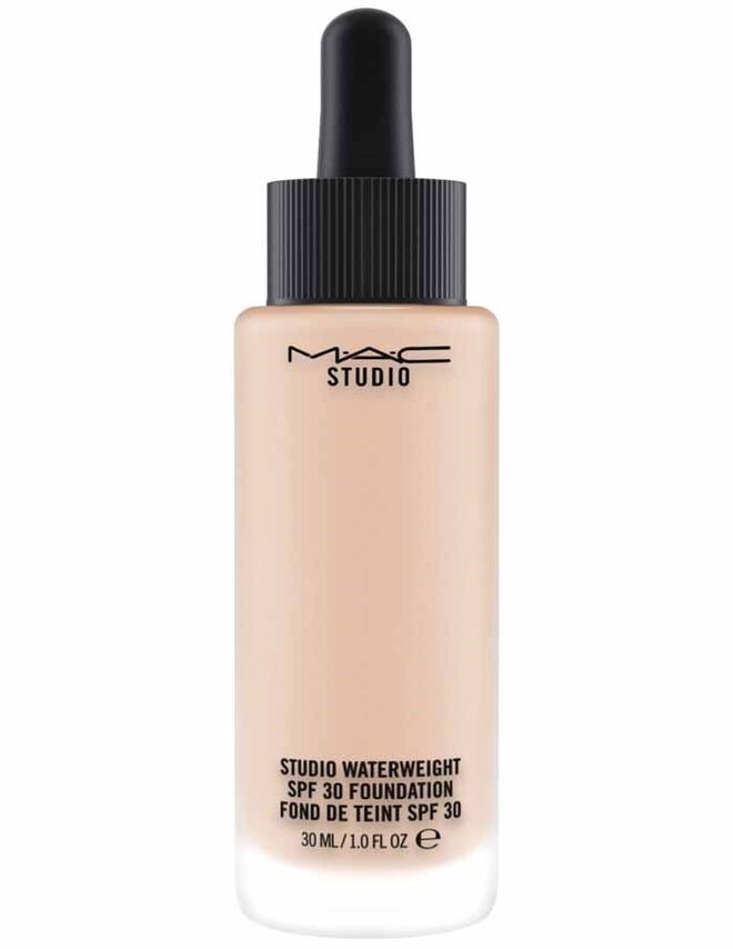 SHOP THE LOOK | LOOK 1 | Studio Waterweight SPF30 Foundation, €40,50, M.A.C