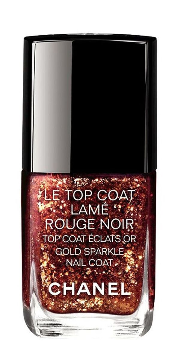Verniz Le Top Coat Lamé Rouge Noir, no tom Éclats Or, Chanel (preço sob consulta)