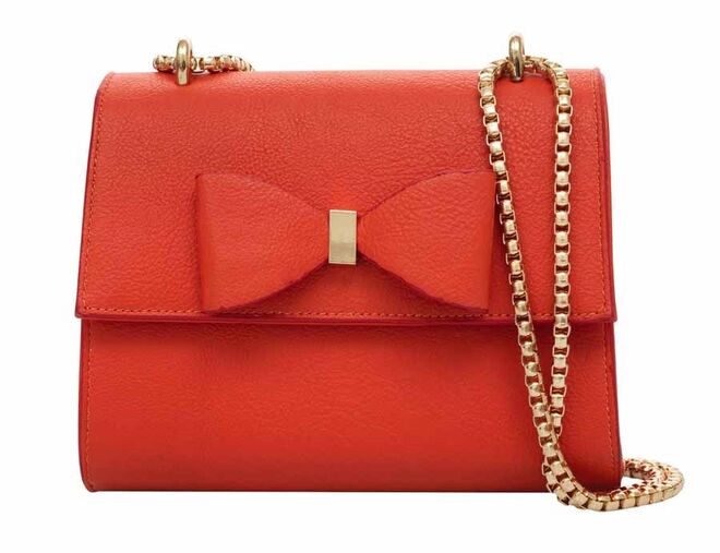 CASUAL COOL | Carteira em pele, €26,50, Molly Bracken