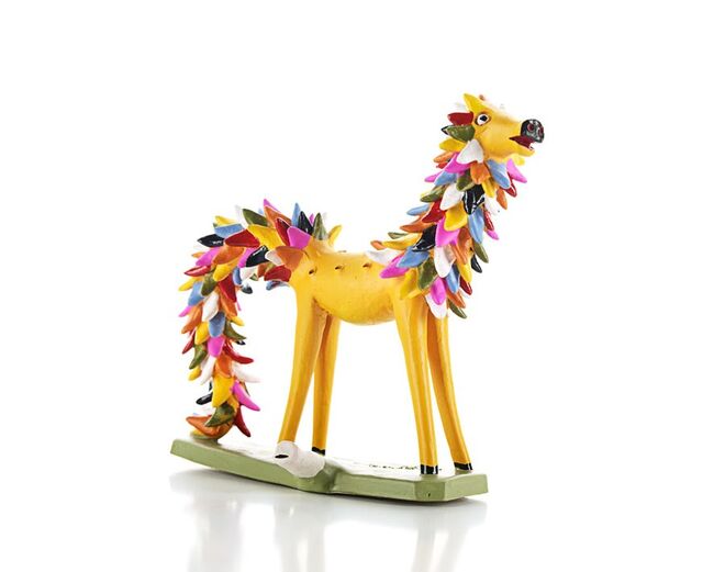 Peça artesanal Yellow Lion II, €20, Mercado, em www.mercadoisashop.com