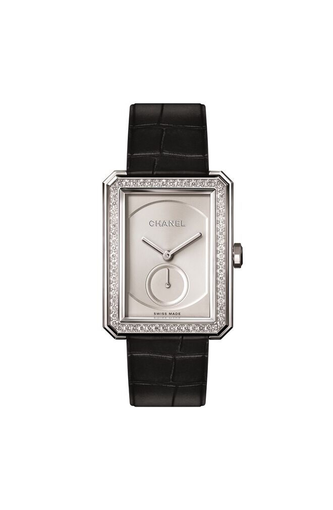 Relógio Boy.Friend em ouro branco com diamantes e bracelete em pele, Chanel, na Machado Joalheiro (preço sob consulta)