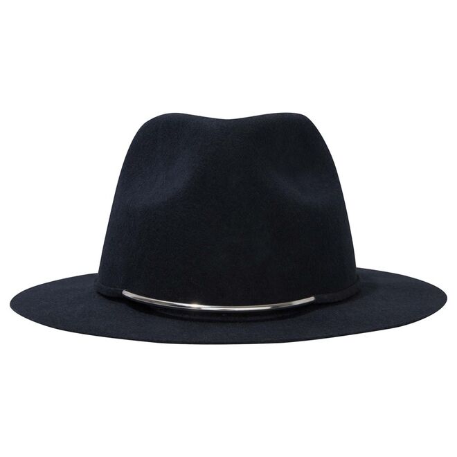 Chapéu em lã, €40, Pepe Jeans