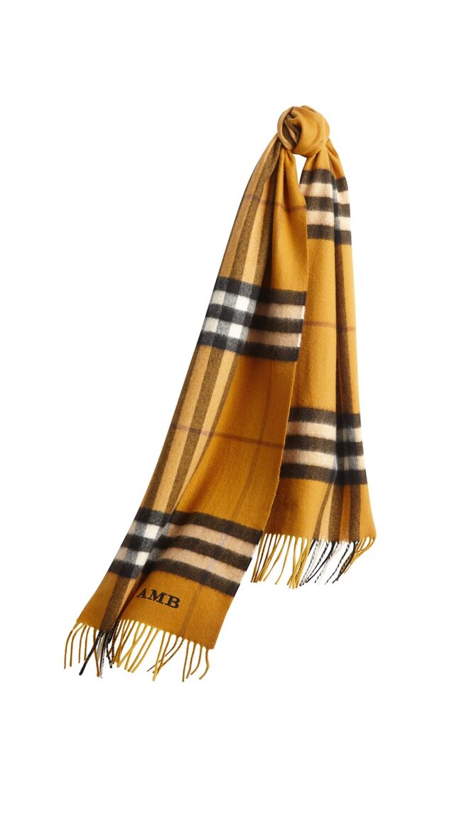 Cachecol em caxemira, €425, Burberry