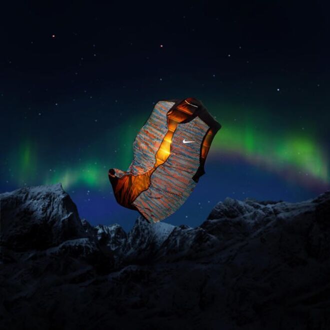 Nike Aeroloft Flash Vest, visível no escuro (preço sob consulta)