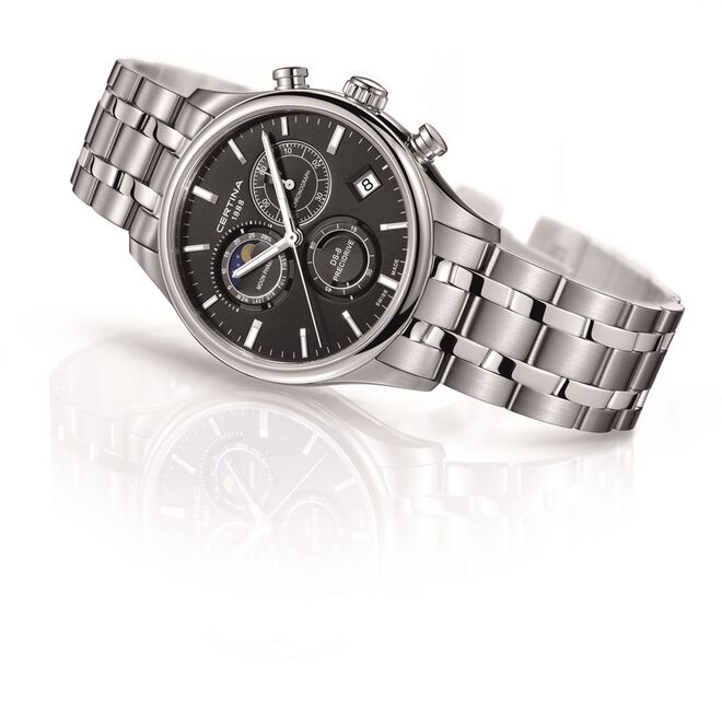 O novo DS-8 Chronograph Moon Phase indica as fases da lua, €815, Certina
