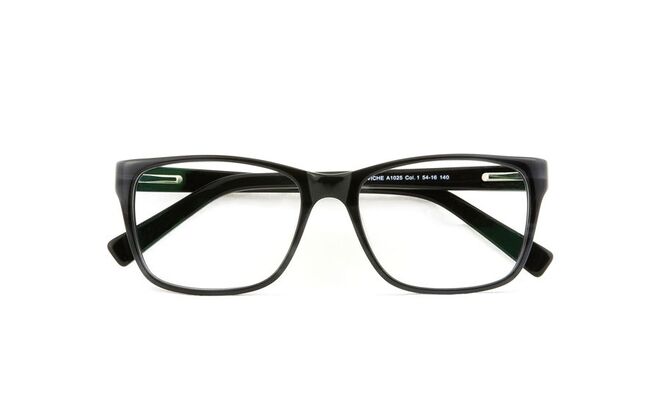 Óculos com armação em metal e acetato, €120, Vogue 