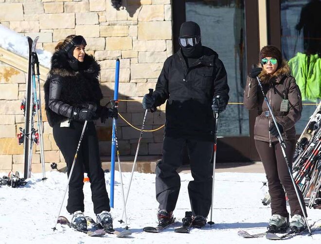 Dezembro 2013 | Utah, EUA | Kim Kardashian West, Kanye West e Kourtney Kardashian
