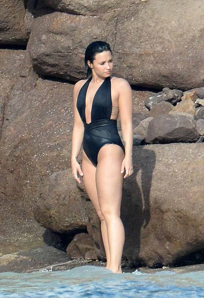 Dezembro 2015 | Saint Barts | Demi Lovato e Wilmer Valderrama