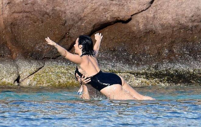 Dezembro 2015 | Saint Barts | Demi Lovato e Wilmer Valderrama