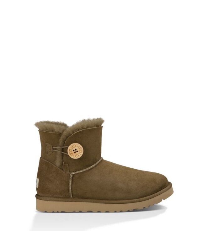 UGG, €190
