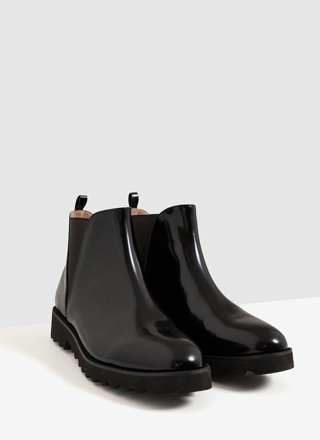 Adolfo Dominguez, €136